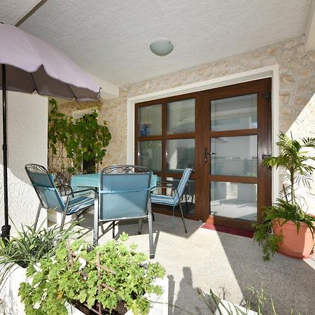 זאדאר Lovely Apartment In The Groundfloor מראה חיצוני תמונה