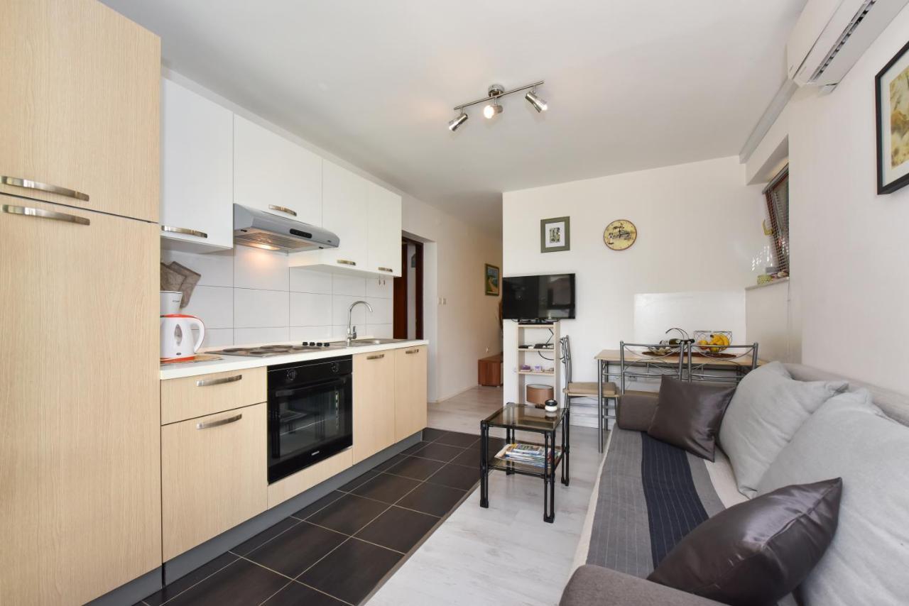 זאדאר Lovely Apartment In The Groundfloor מראה חיצוני תמונה