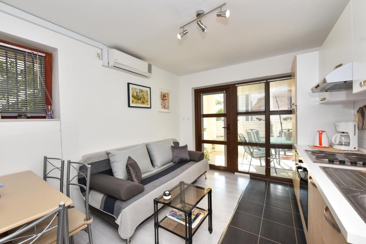 זאדאר Lovely Apartment In The Groundfloor מראה חיצוני תמונה