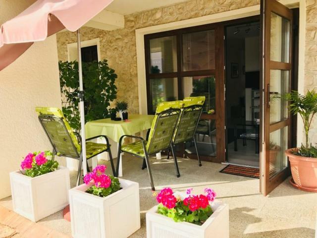 זאדאר Lovely Apartment In The Groundfloor מראה חיצוני תמונה